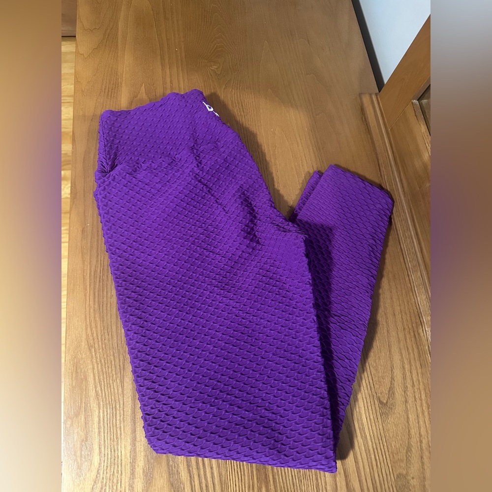 Booty by Brabants Curvy Purple Croco Leggings